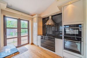 Kitchen - click for photo gallery